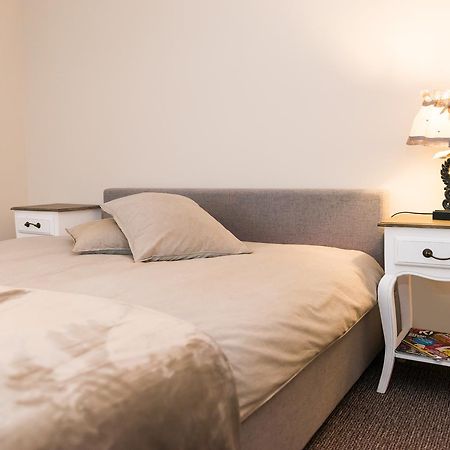 Cozy Apartment In 采西斯 外观 照片