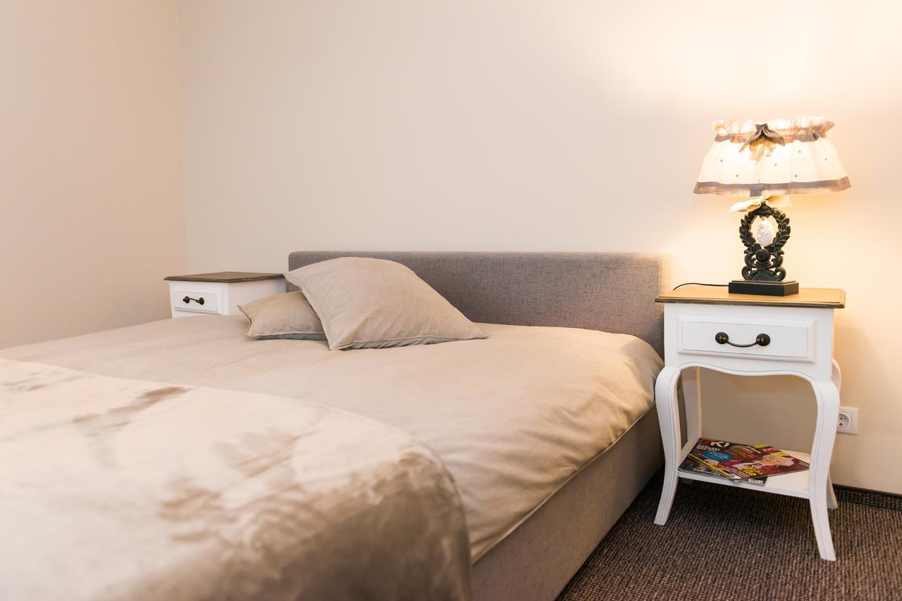 Cozy Apartment In 采西斯 外观 照片
