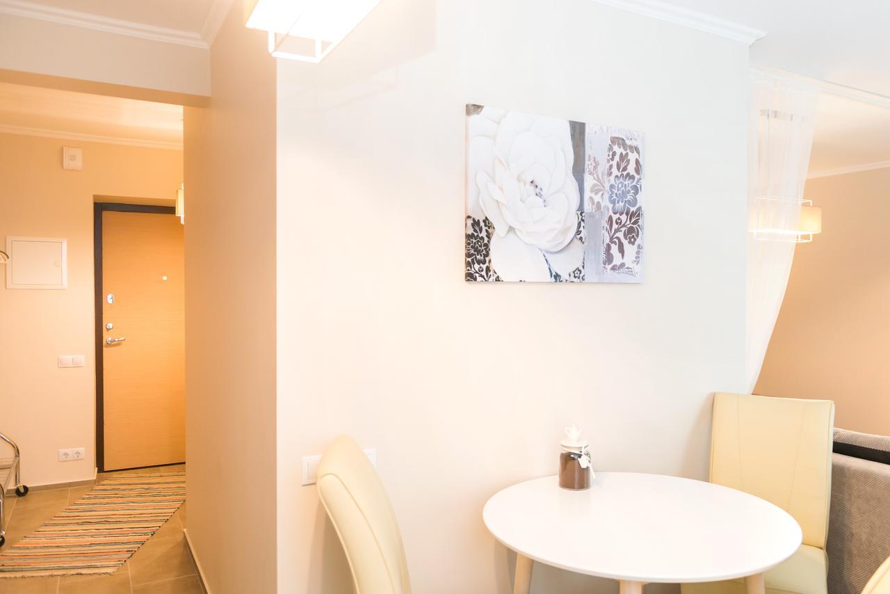 Cozy Apartment In 采西斯 外观 照片